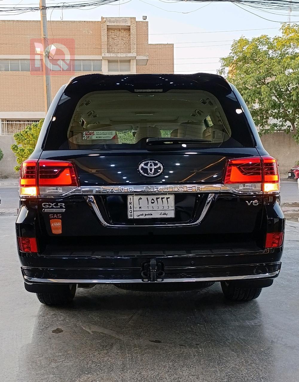 Toyota Land Cruiser